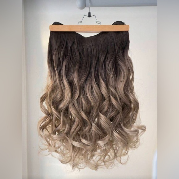 24 In One Piece Clip In Wavy Extensions Balayage hair Style - dark root Blonde - Picture 1 of 11